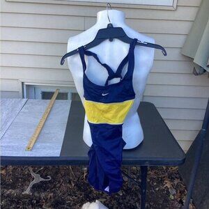 Goth y2k indie normcore gorpcore fisherman Nike swimsuit yellow navy 38/12